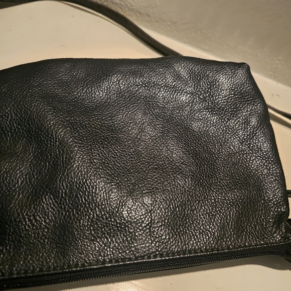 Kenneth Cole crossbody purse - Picture 3 of 3